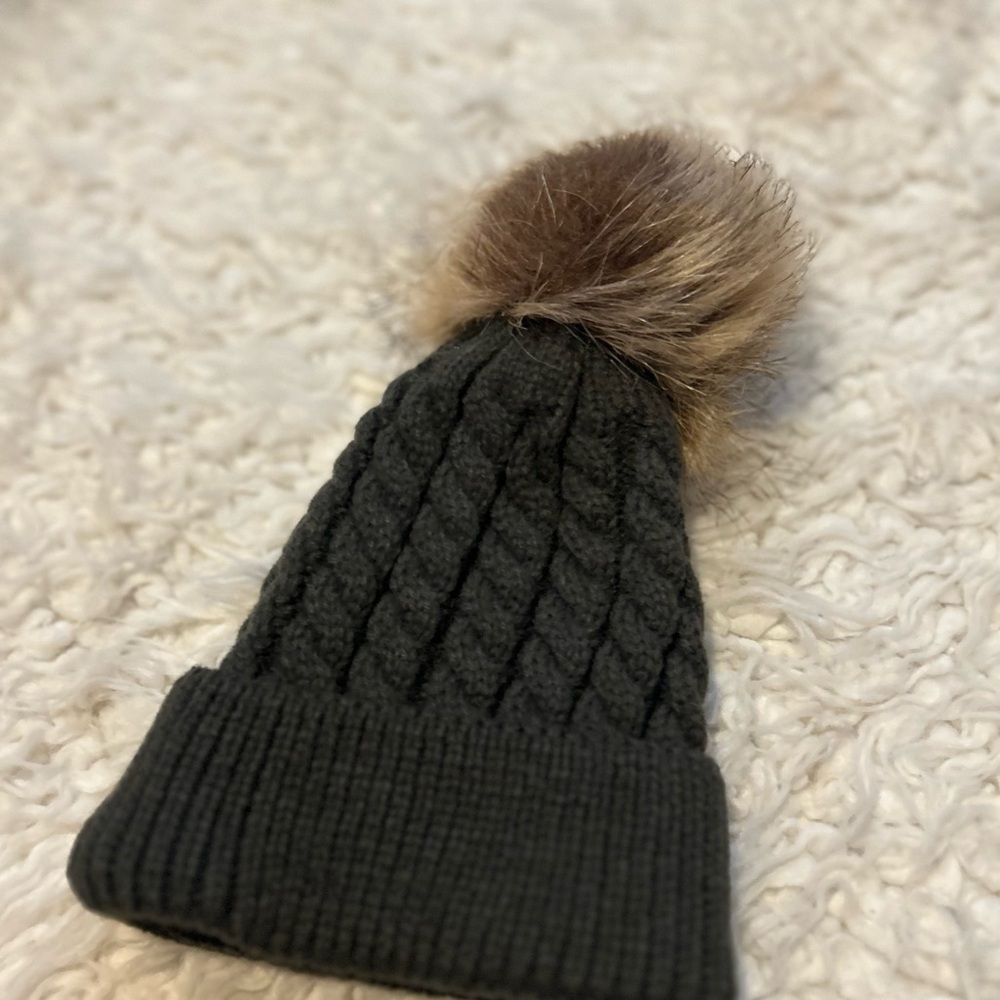 C.C Charcoal Lattice Crossover Stitch Pattern Bea… - image 8